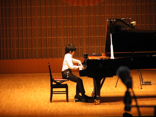 2010年12月19日　記念演奏男子 007.jpg